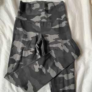 aerie camo leggings